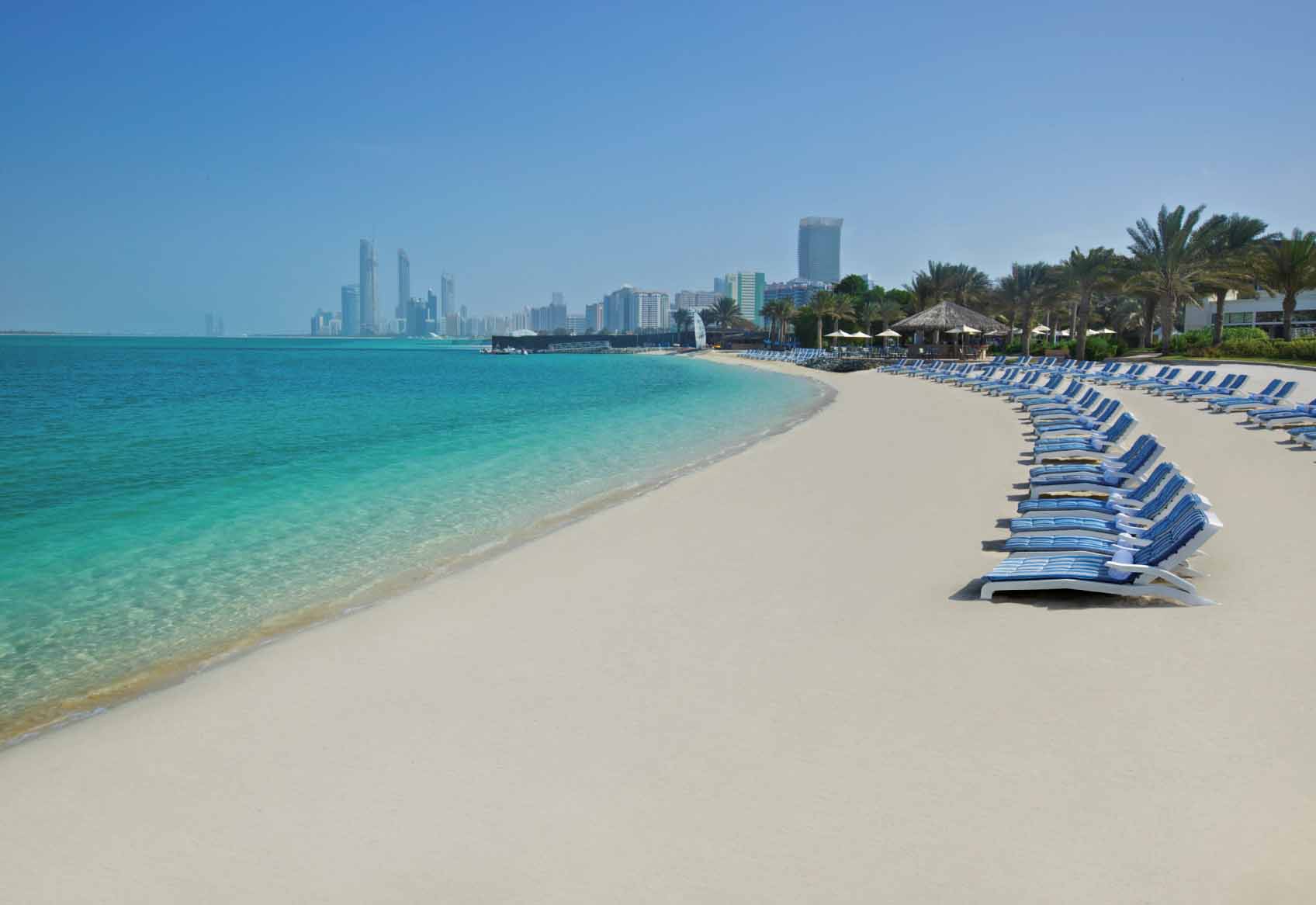 hilton-abu-dhabi-hotel-beach-awarded-blue-flag-hotelier-middle-east