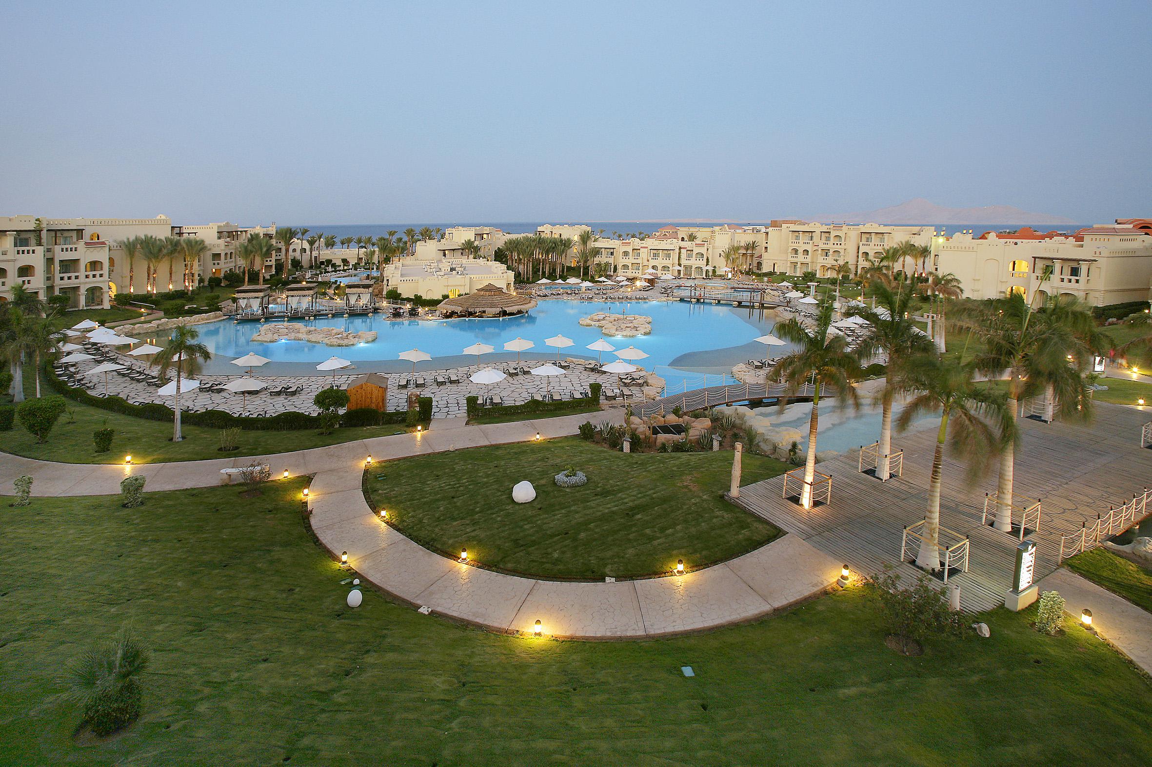 Rixos sharm. Риксос Египет Хургада. Риксос Шарм-Эль-Шейх пляж. Шармальшейх Египет Риксос. Шарм Эль Шейх Rixos бассейн.