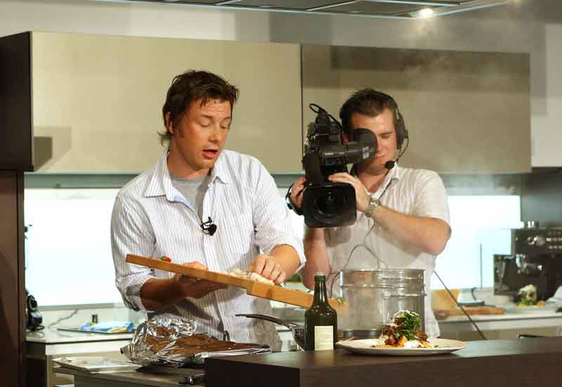 Jamie Oliver Shunned By 'fattest City In Us' - Hotelier Middle East