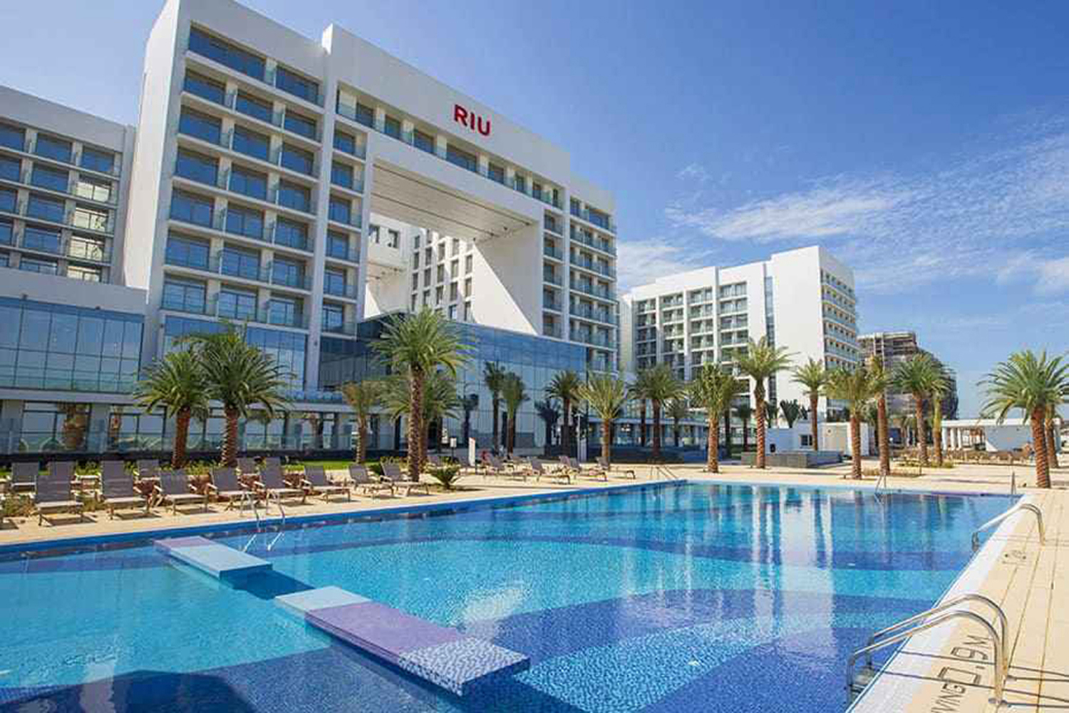 Spanish hotel group RIU buys 49 percent stake in Riu Hotels & Resorts ...