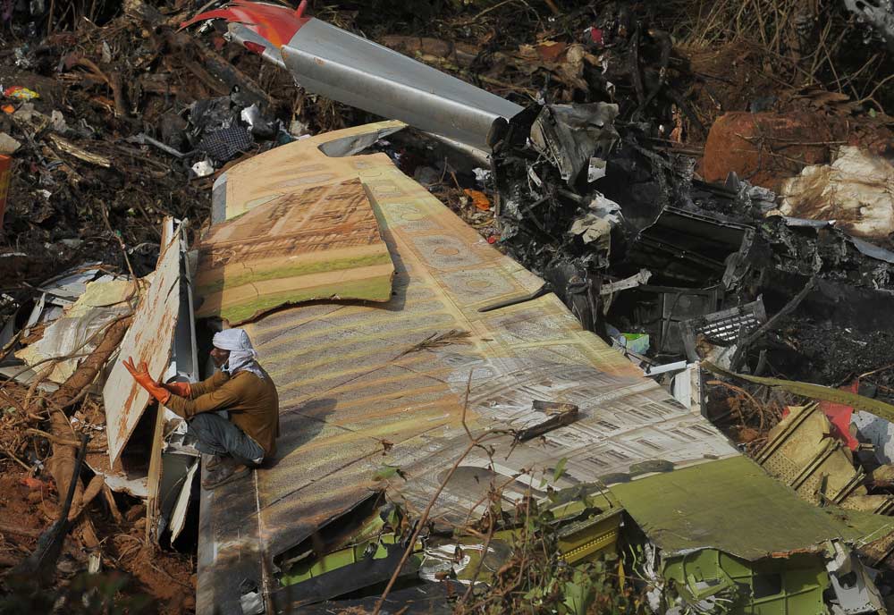 Sleepy Pilot Blamed For Plane Crash - Hotelier Middle East