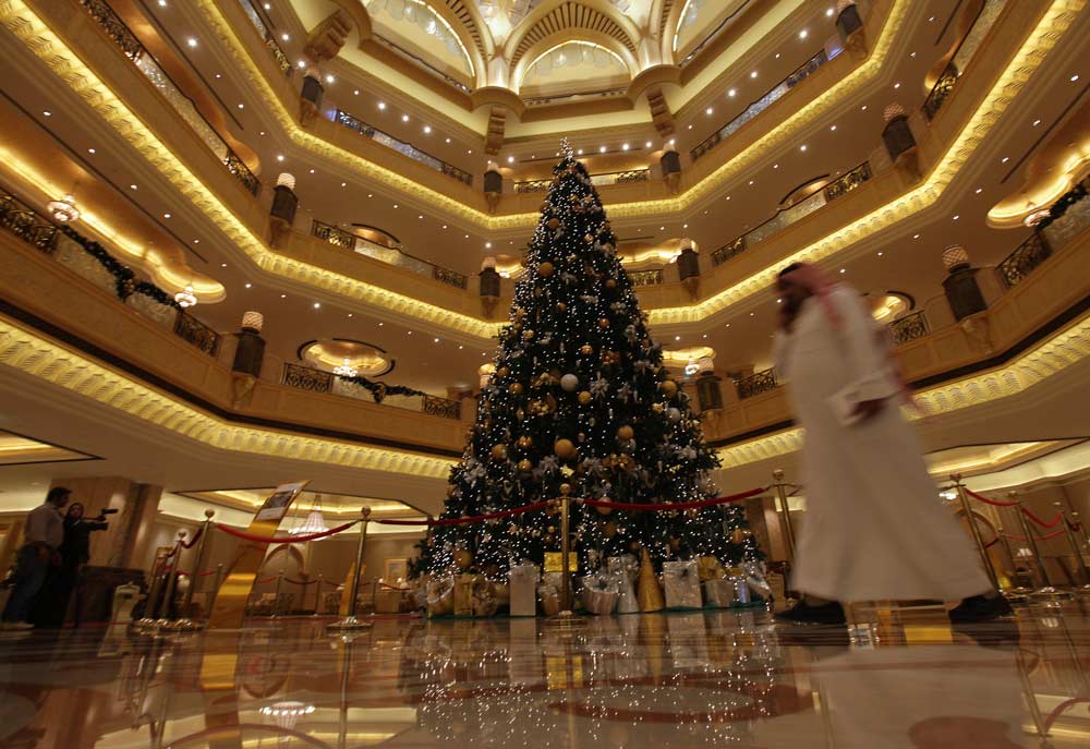 Emirates Palace gets 40foot tall Christmas tree Hotelier Middle East