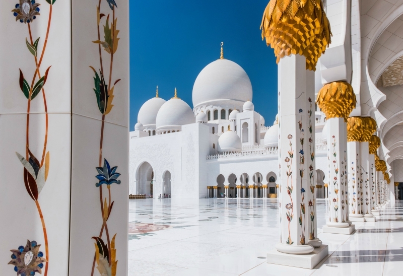 Sheikh Zayed Grand Mosque Saw 6.6 Million Visitors In 2019 - Hotelier ...