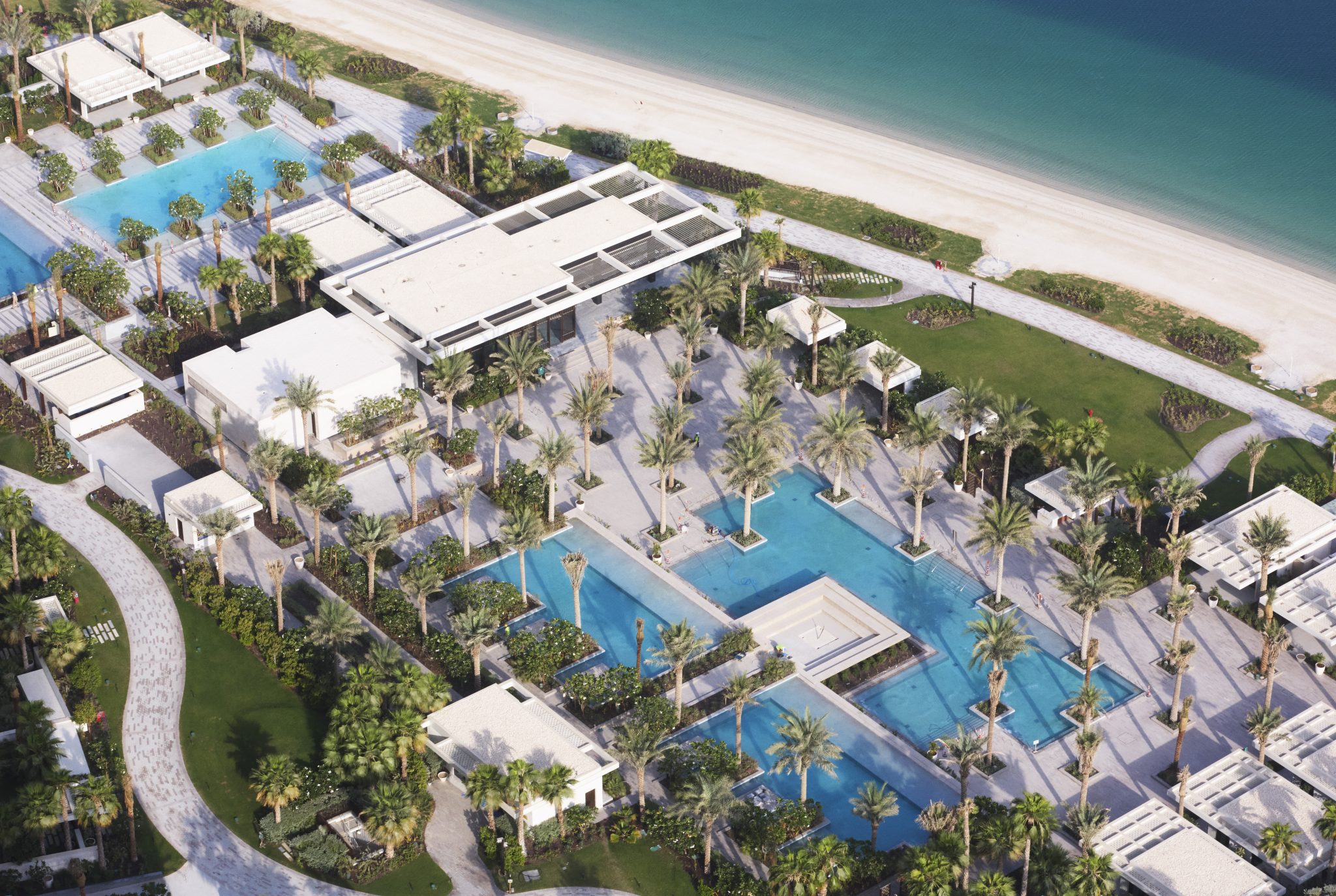 Atlantis The Royal: Follow the Grand Reveal Party, live - Hotelier