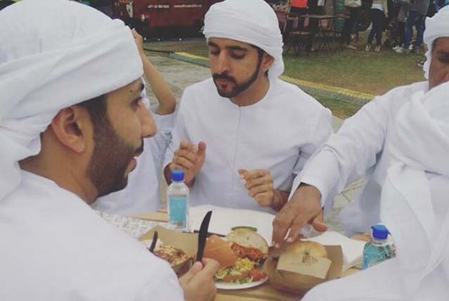 Sheikh Hamdan tries golden burger at Eat the World - Food & Beverage